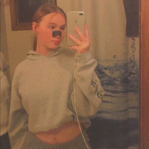 Meet your Posher, Avery